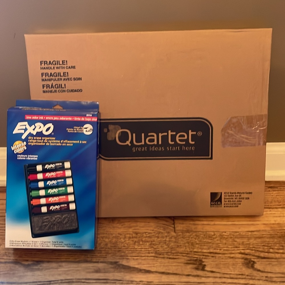 Dry Erase Board and Markers (NWOT)